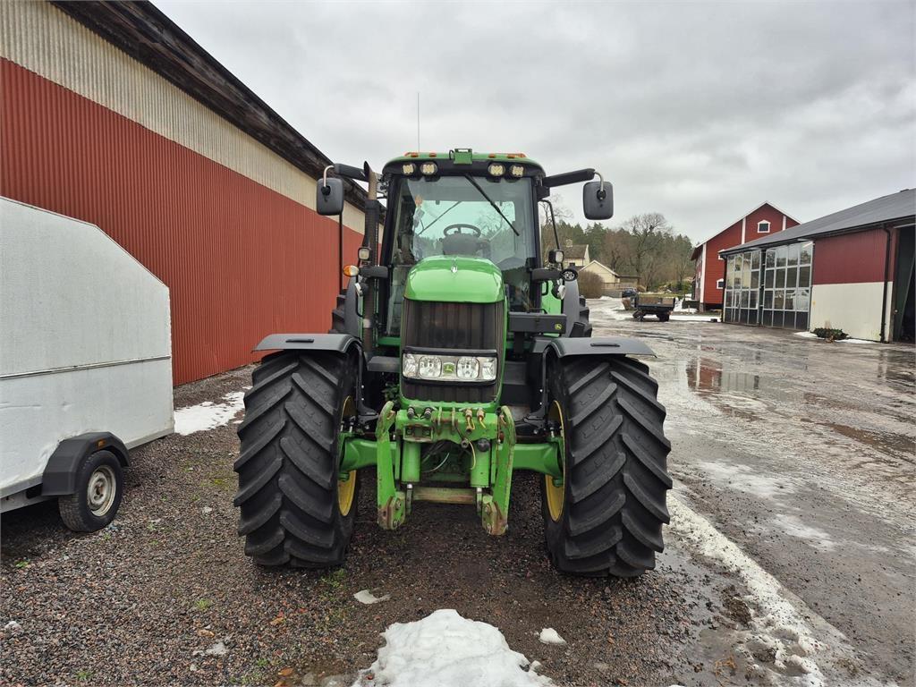 John Deere 7530+F Tractors