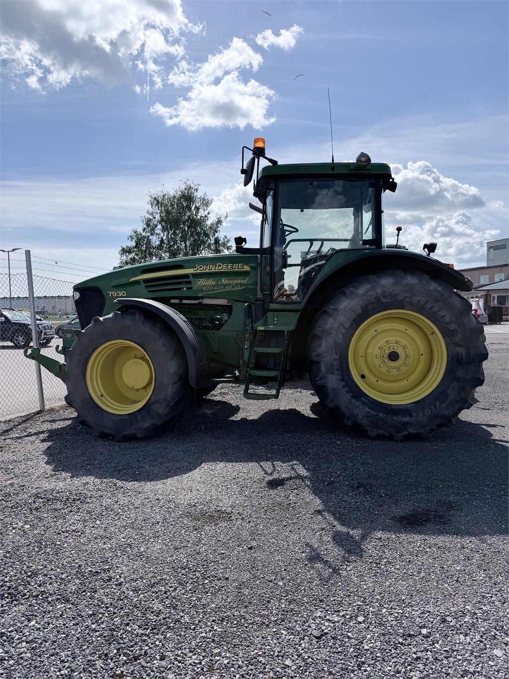 John Deere 7730 Tractors