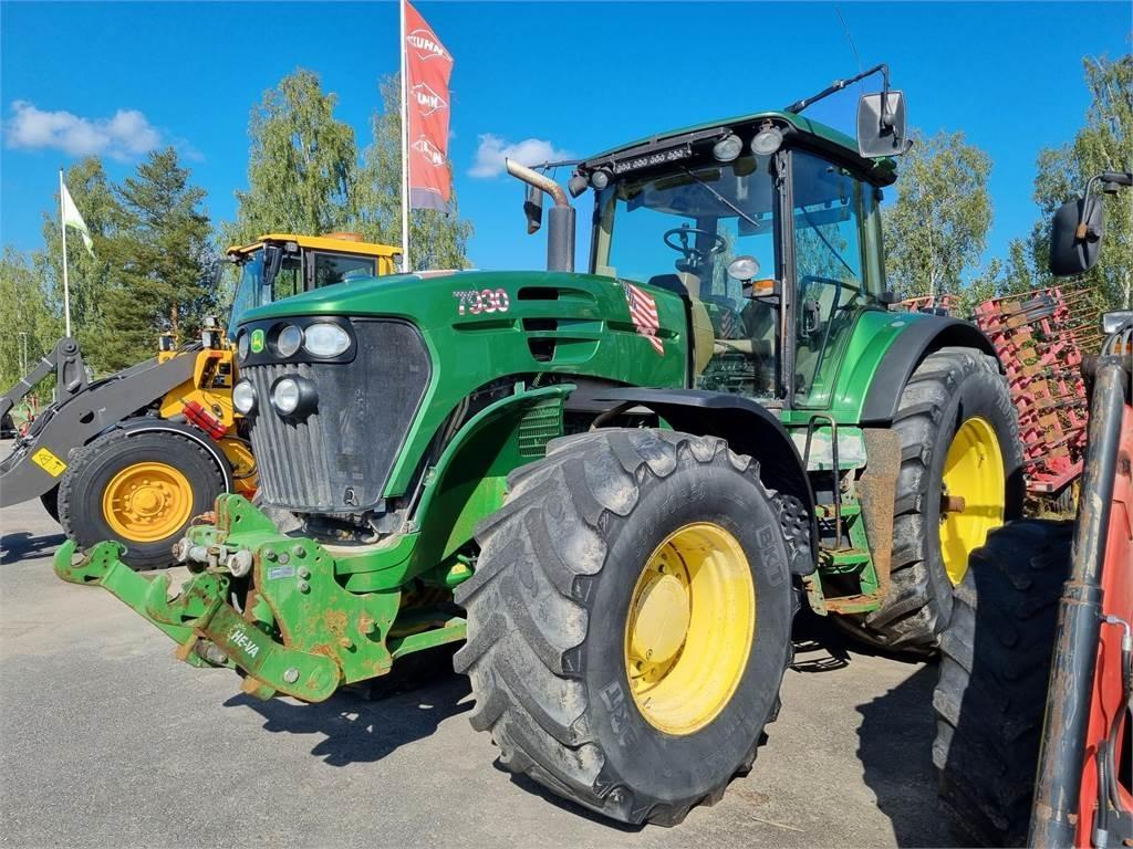 John Deere 7930 Tractors