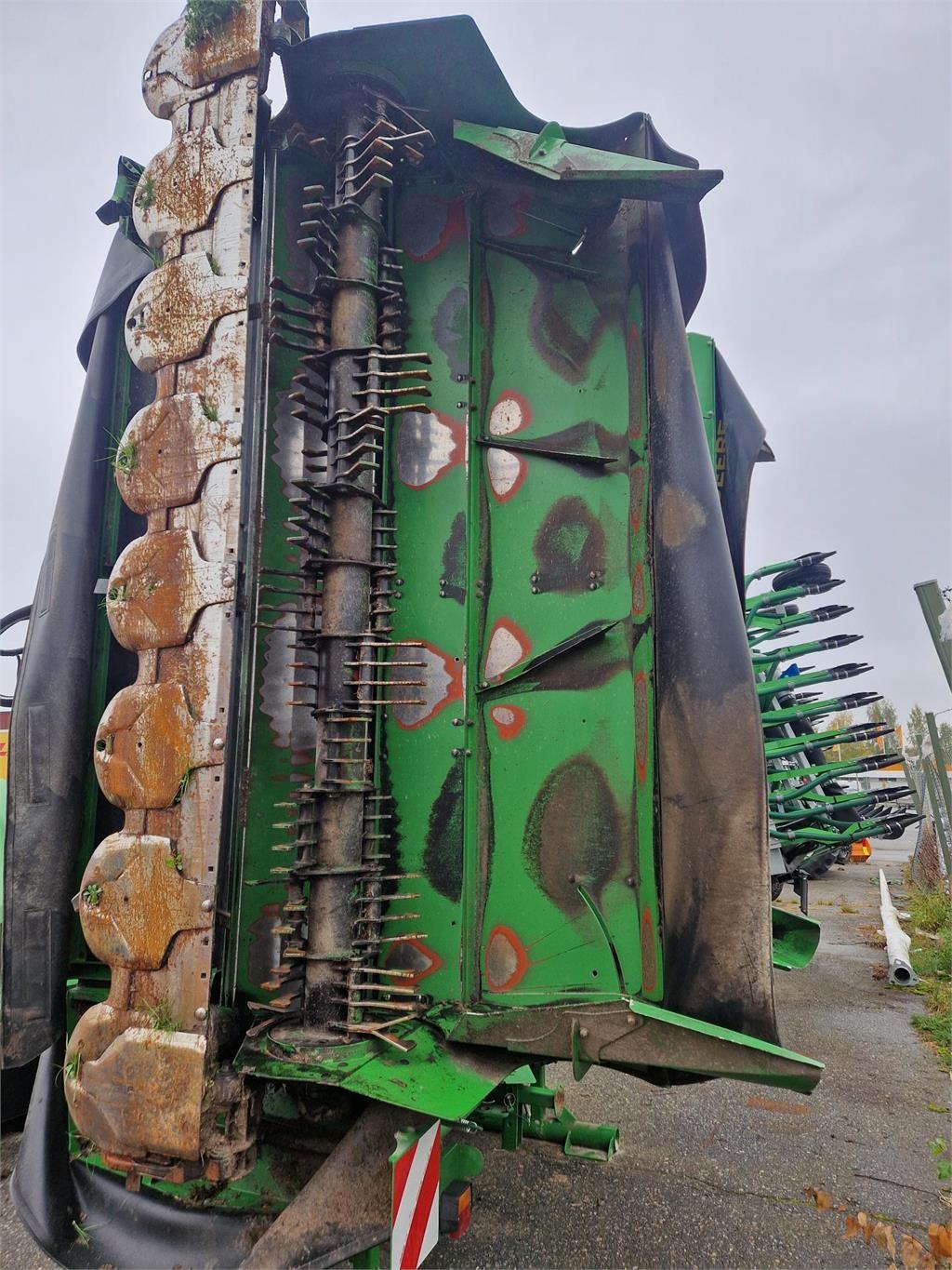 John Deere F350 + R950 Mowers
