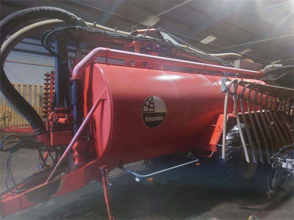 Kimadan B15000L/12M/KRAN Flytgödselspridare