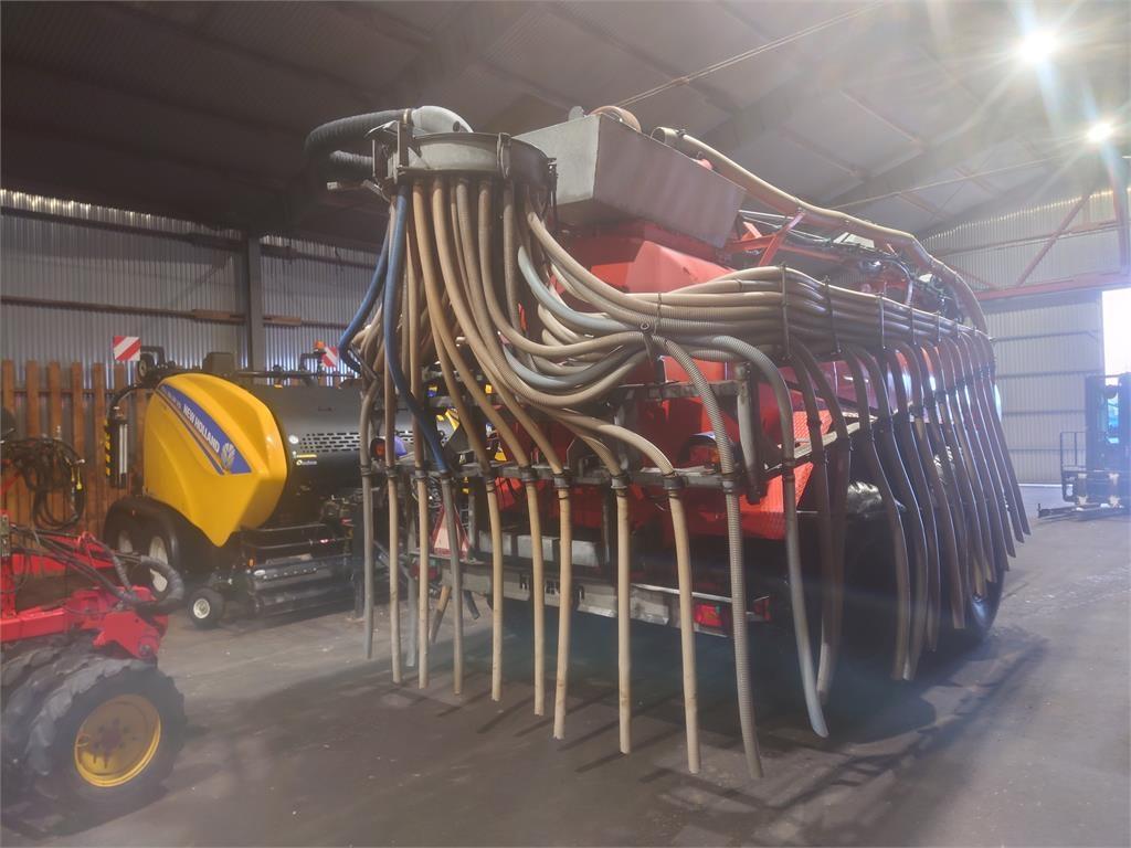 Kimadan B15000L/12M/KRAN Flytgödselspridare