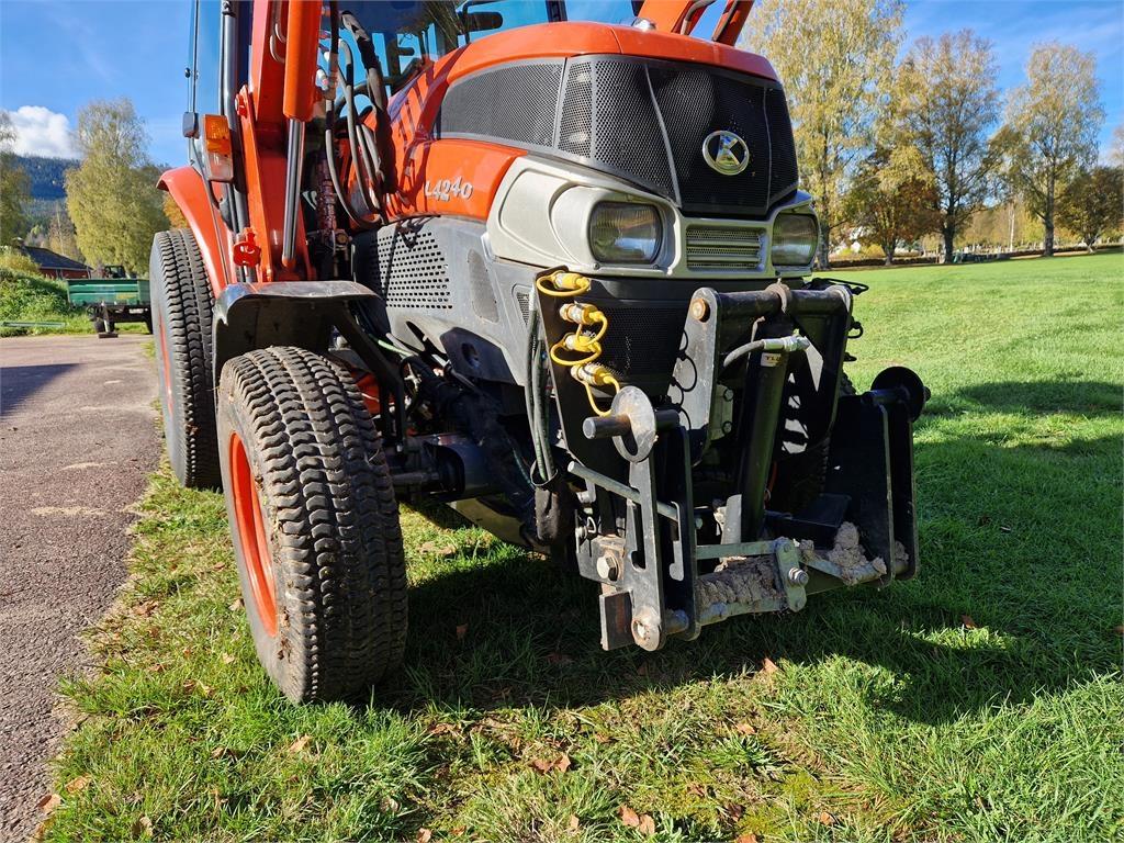 Kubota 4240 MED REDSKAP. Tractors