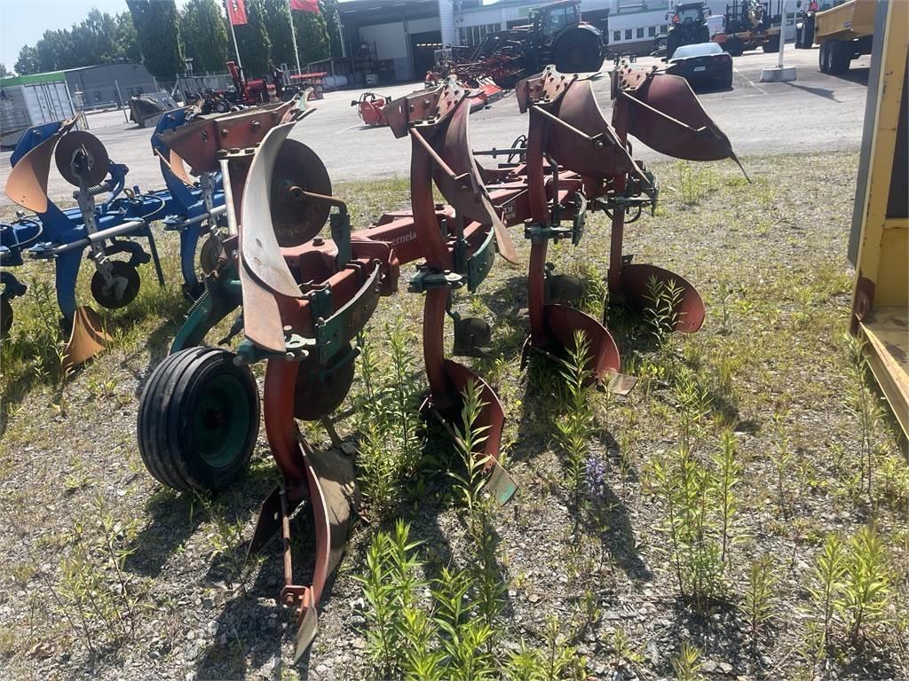 Kverneland EG85 Reversible ploughs