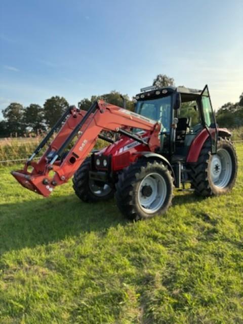 Massey Ferguson 5445 +L MF 945 Traktorer