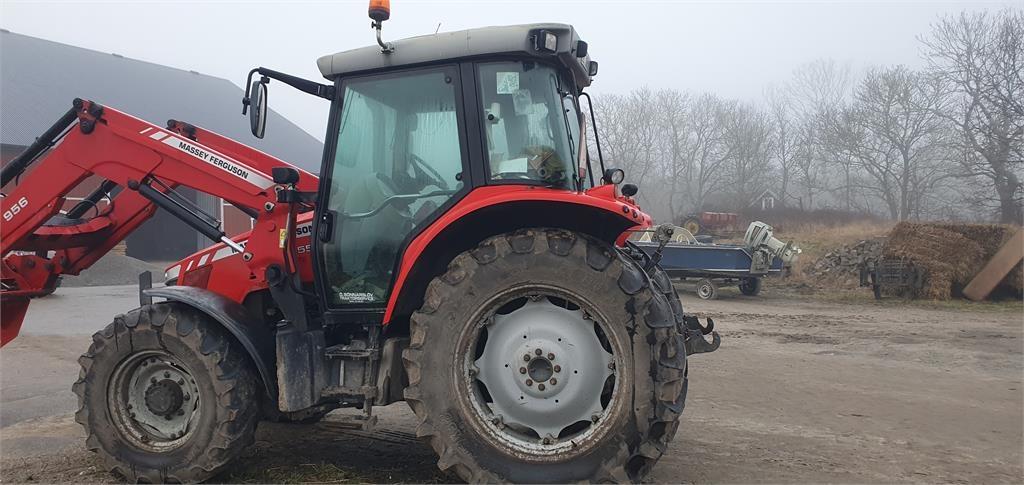 Massey Ferguson 6455 DYNA-6+L Traktorer