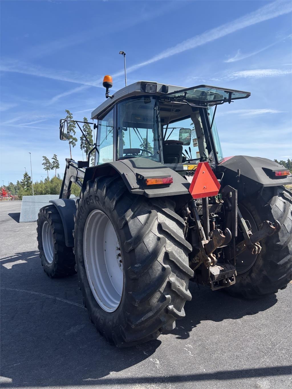 Massey Ferguson 8120 L Traktorer