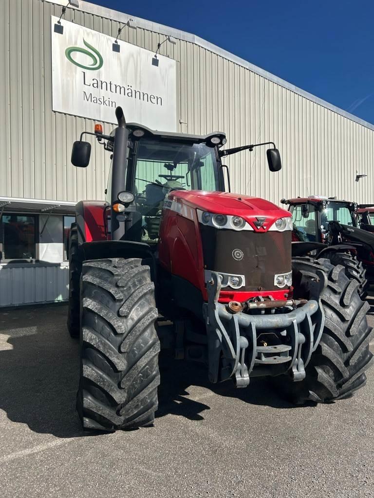 Massey Ferguson 8670 Tractors
