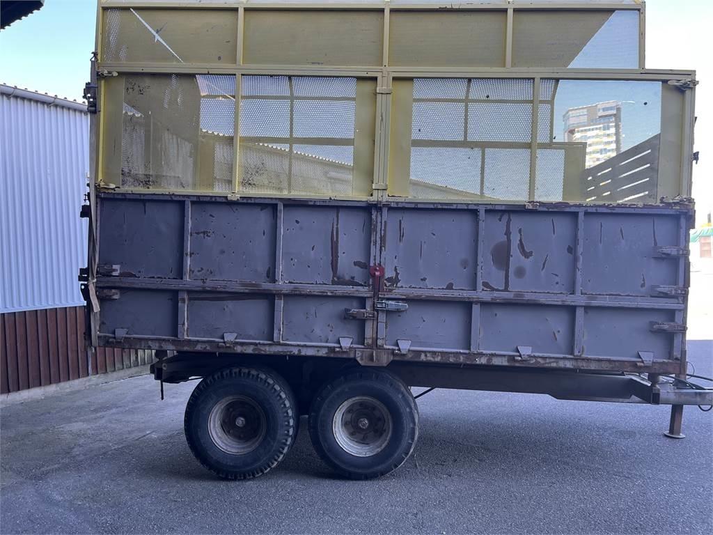 Metsjö METAX 12 TON MED GRÄSTILLSATS Övriga vagnar