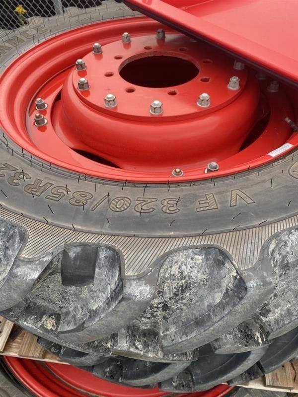 NDI VF320/85R32 139D Tyres, wheels and rims