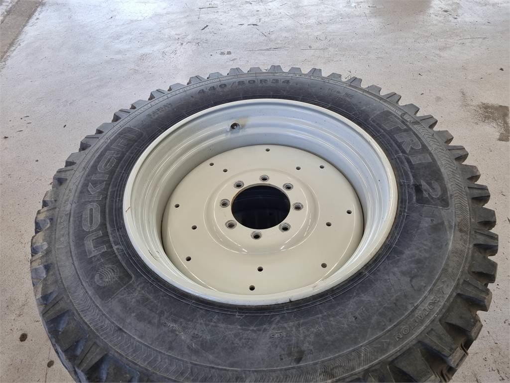 Nokian 440/80 R34 SAMT 360/80 R24 Tyres, wheels and rims