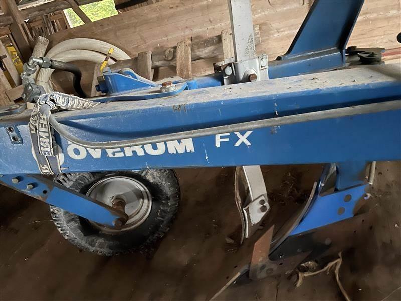 Överum FX 31075 H Reversible ploughs
