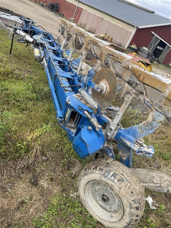Överum VFEX Reversible ploughs