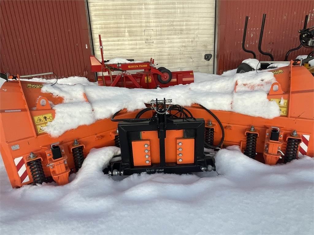 Pronar VIKPLOG PUV-3600HD Snow blades and plows