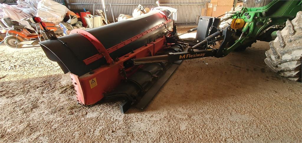  SNÖBLAD FLEXWAY 3 PUNK FRONTM. Snow blades and plows
