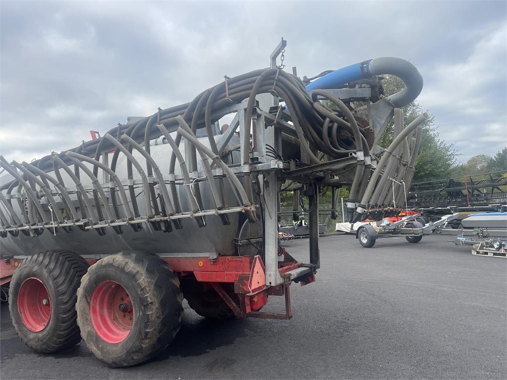 Star KRAN 12 MTR RAMP Slurry tankers