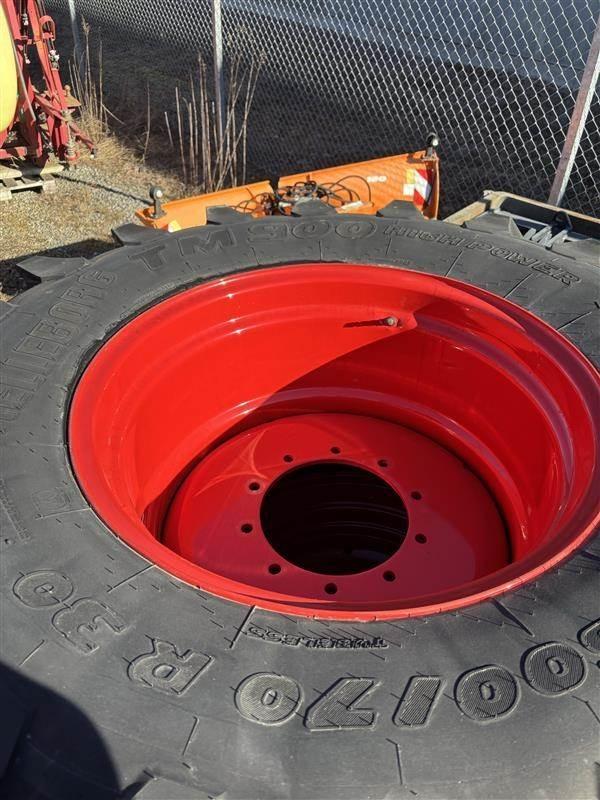 Trelleborg 600/70 R30NYA DÄCK PÅ FENDT FÄLG Tyres, wheels and rims