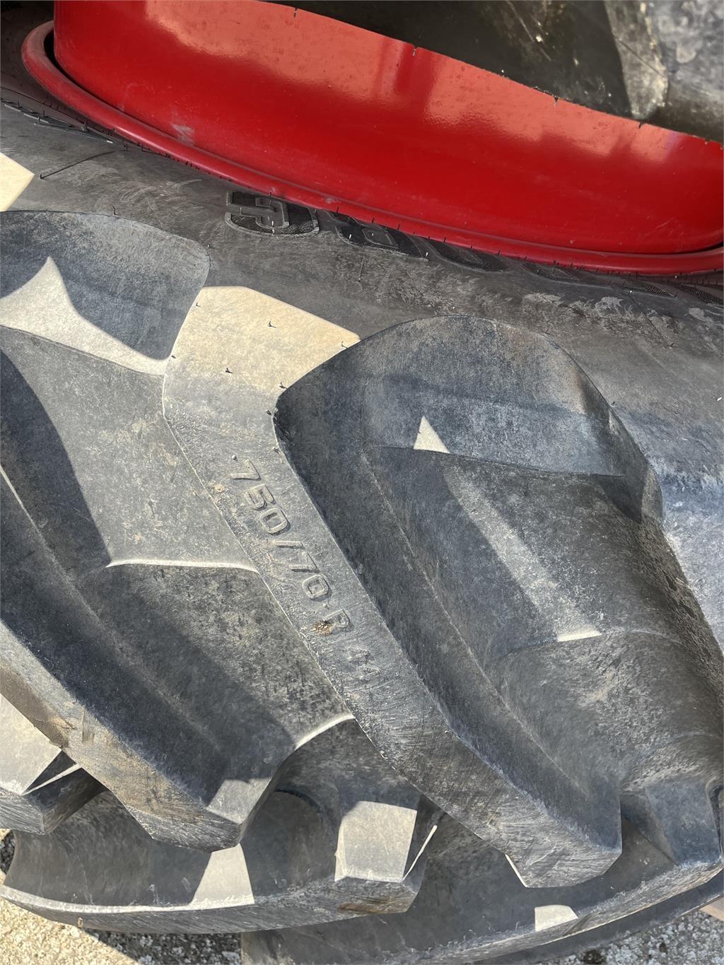 Trelleborg BAK 750/70-44 Tyres, wheels and rims
