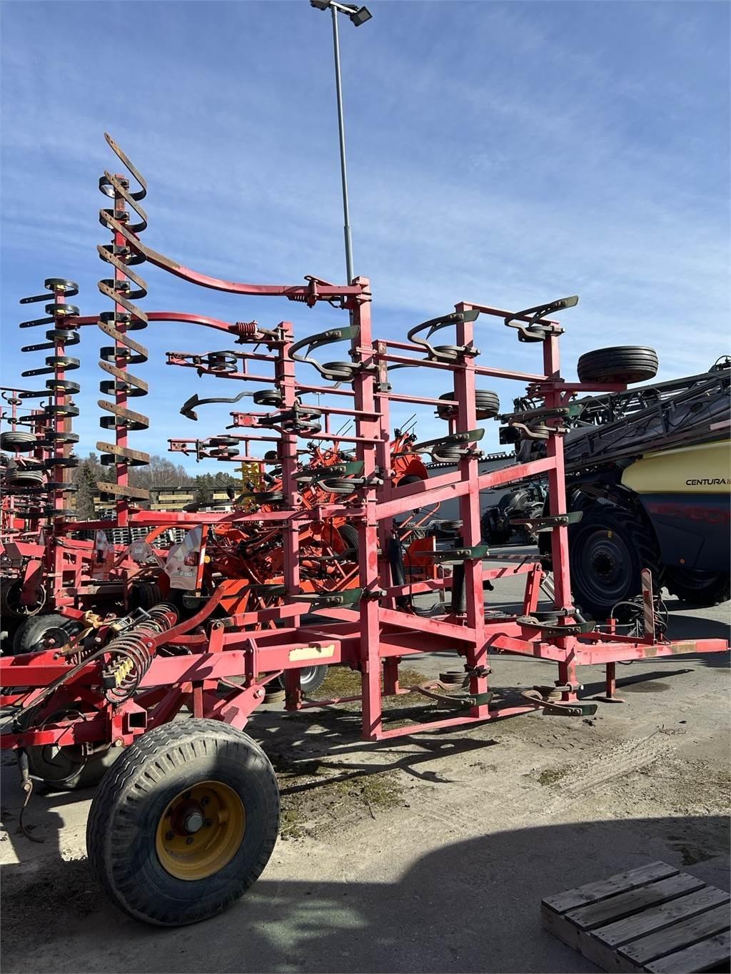 Väderstad CULTUS 24P Harrows
