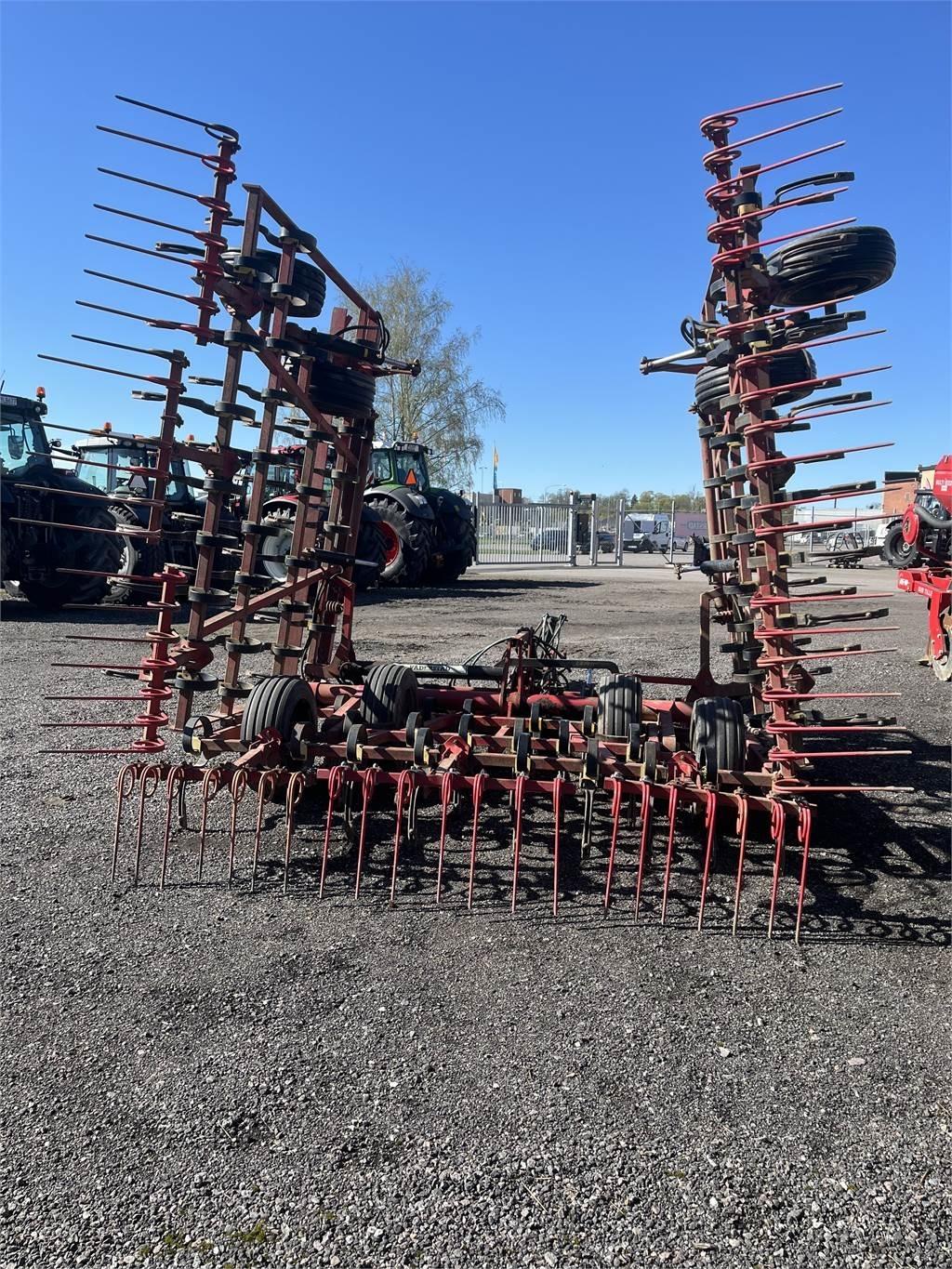 Väderstad NZ Harrows