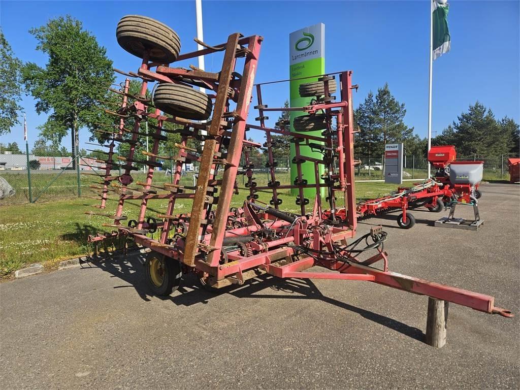 Väderstad NZG 700 Harrows