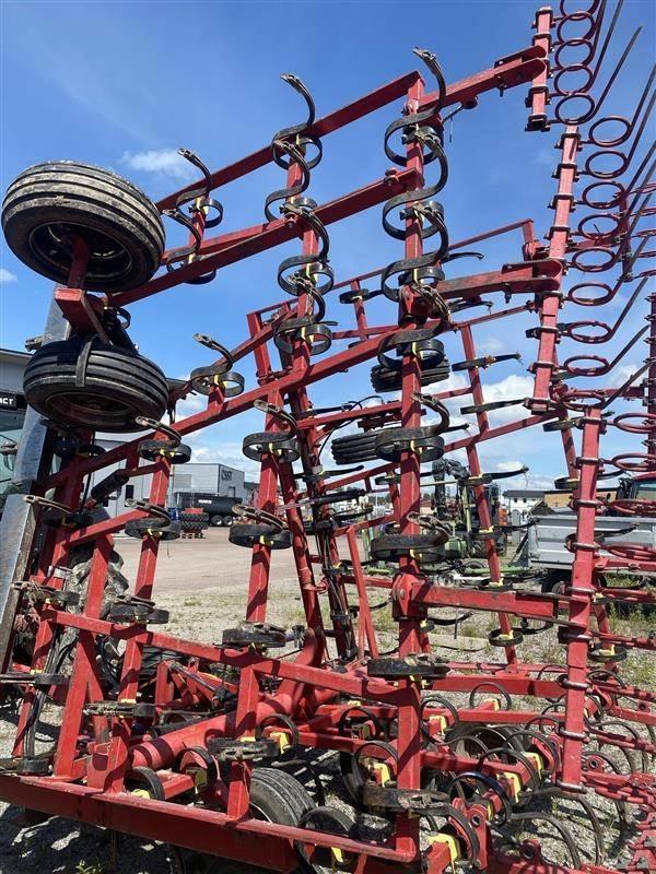 Väderstad NZG 800 Harrows