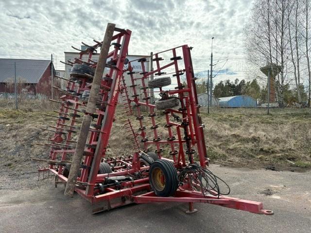 Väderstad NZG800 Harvar