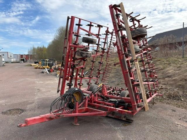 Väderstad NZG800 Harvar