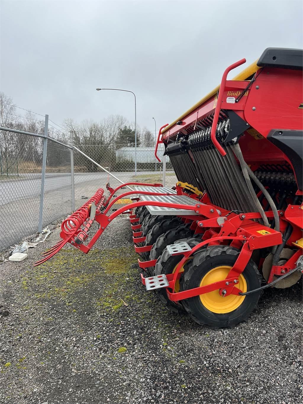 Väderstad RAPID 400 C Såmaskiner