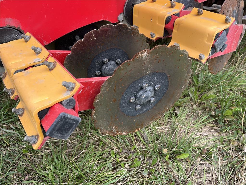 Väderstad RDA 600 C OFFSET Drills