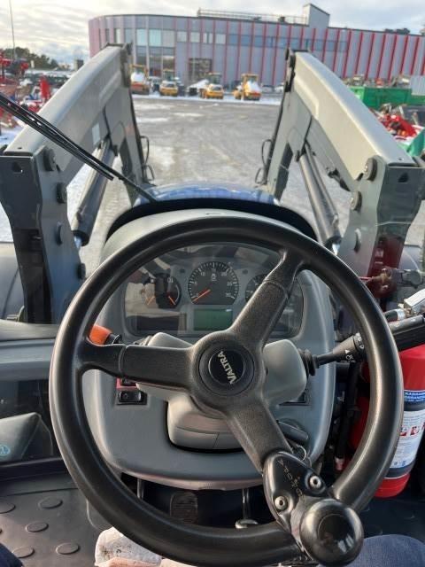 Valtra 142 DIRECT+L Tractors