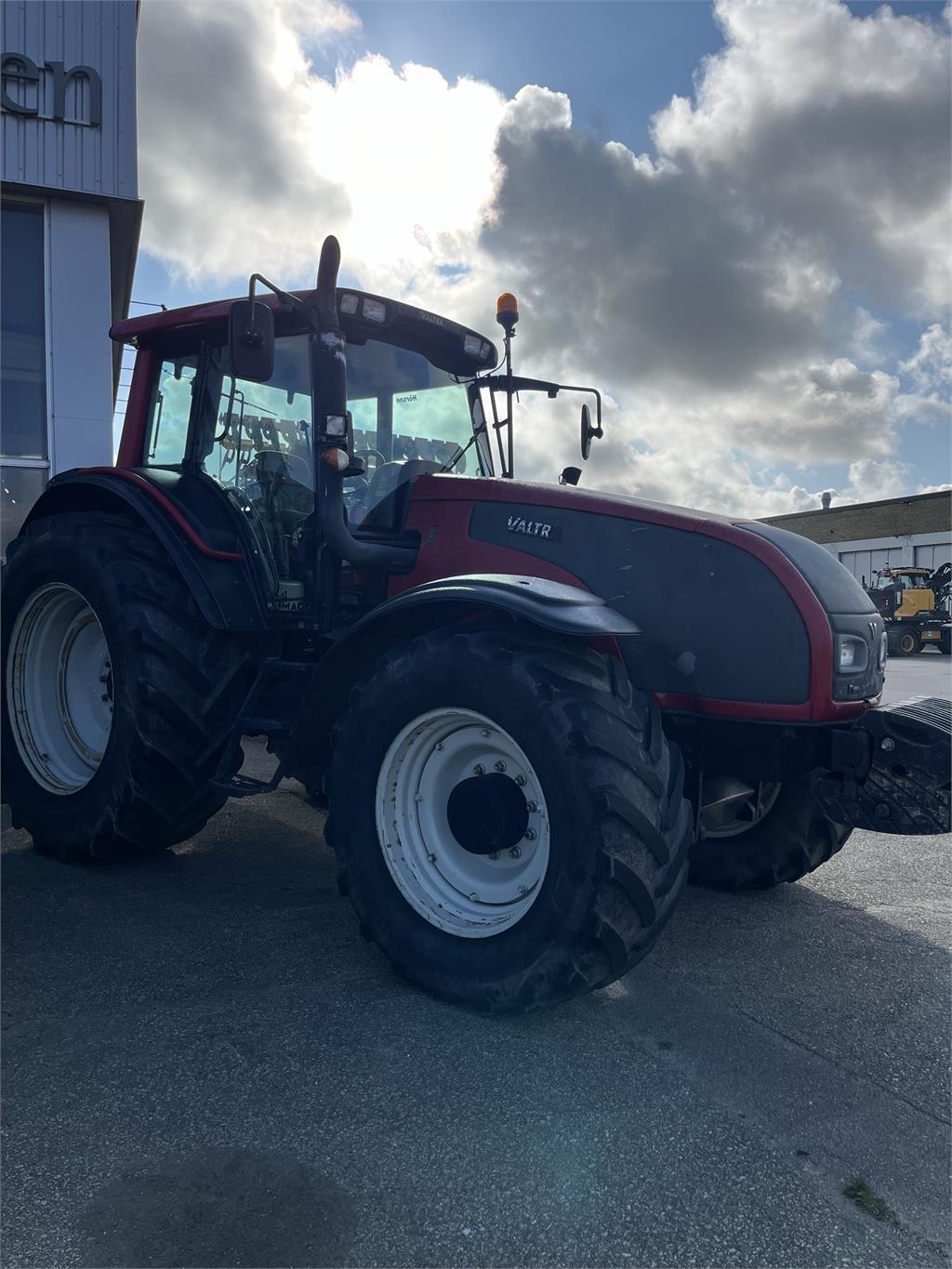 Valtra 191 HITECH Tractors