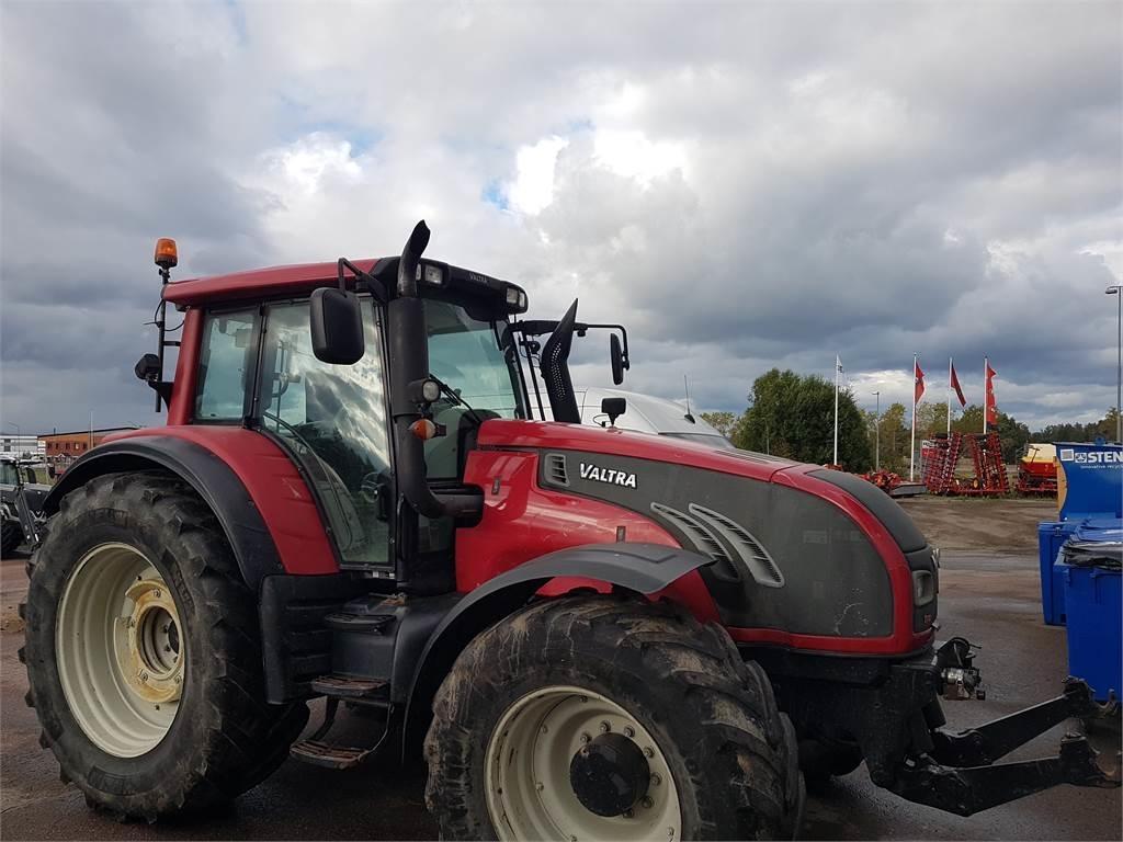 Valtra 202 DIRECT+F Tractors