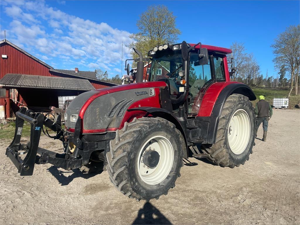Valtra 202 VERSU Traktorer