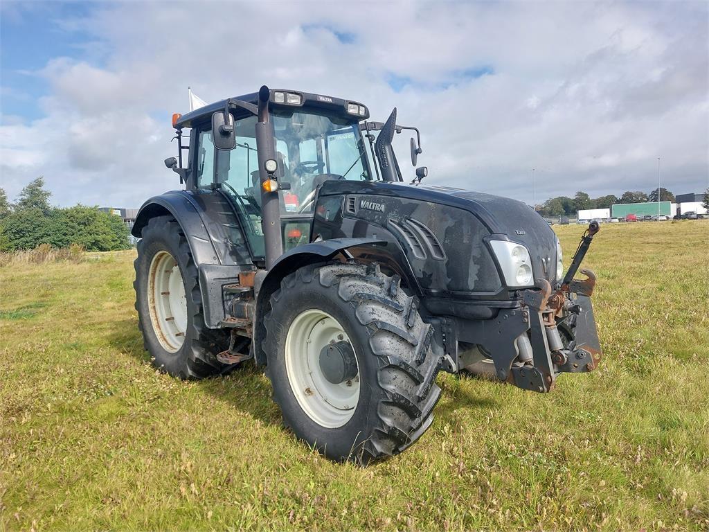 Valtra 203 DIRECT SCR Tractors