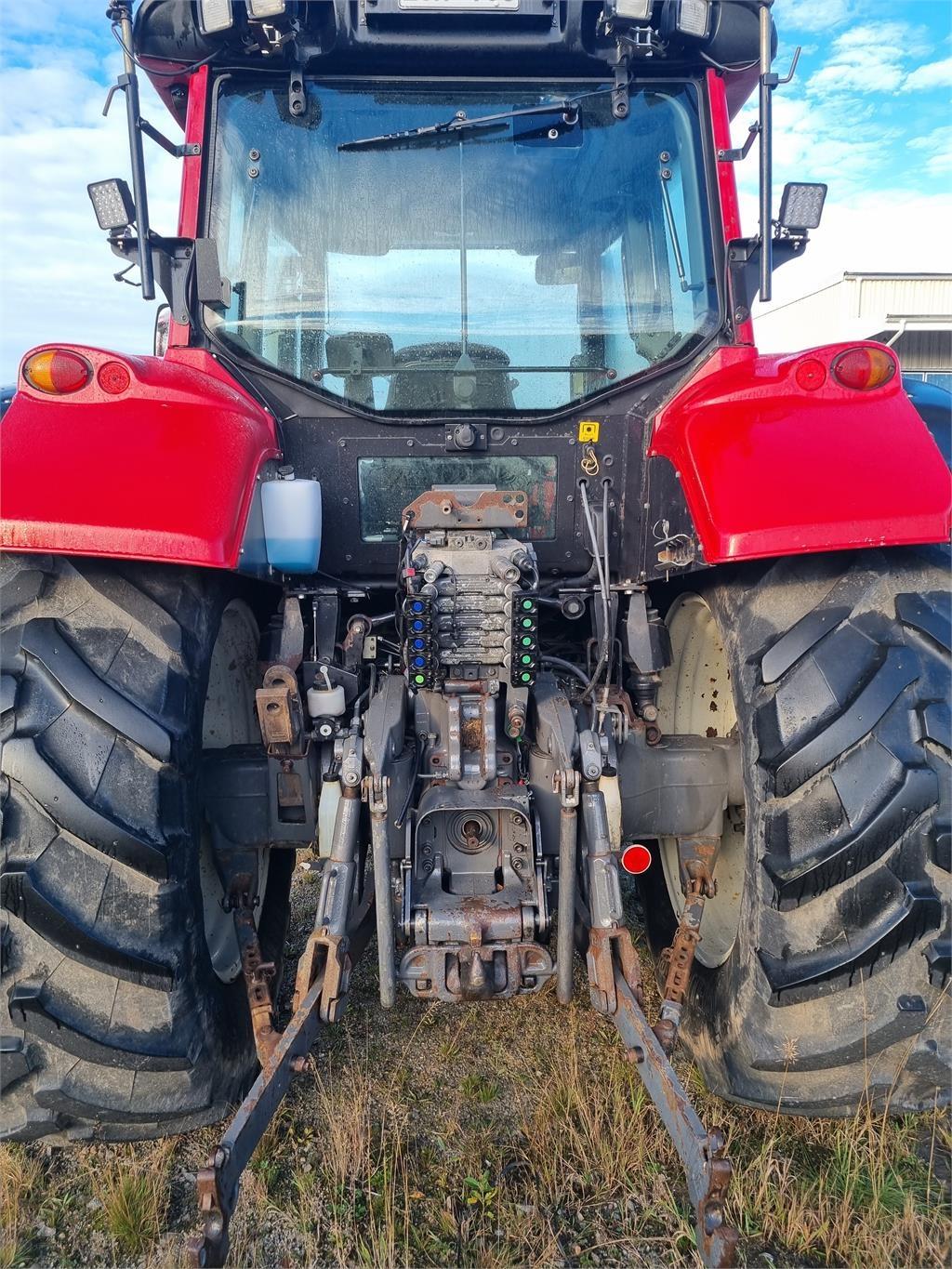 Valtra 213 VERSU SCR+F+PTO Tractors