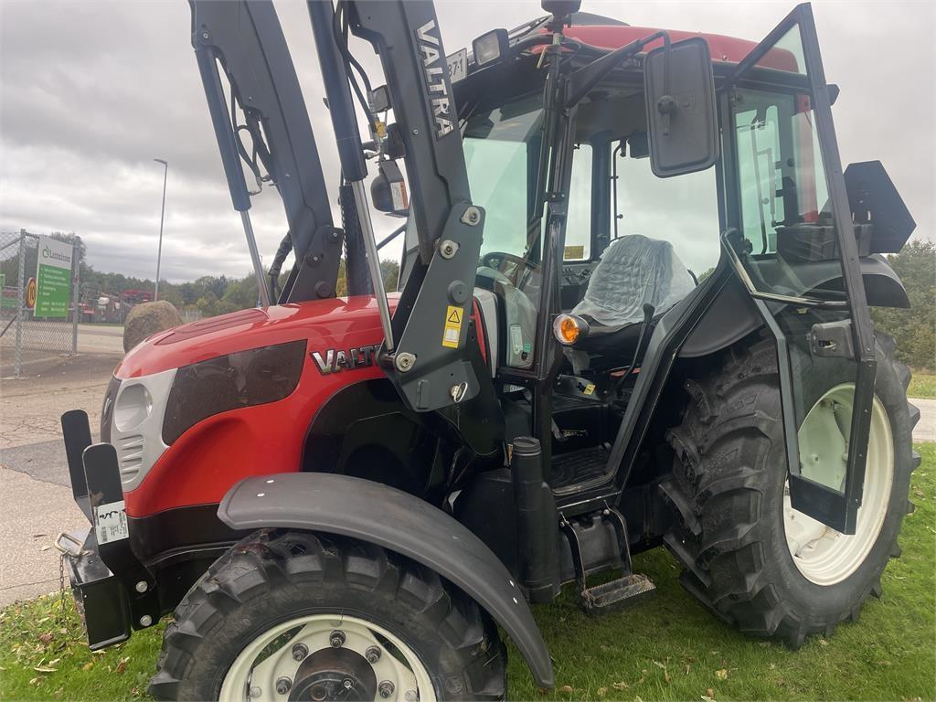 Valtra 73 Compact Tractors