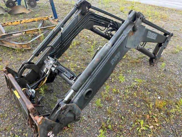 Valtra 960 FRONTLASTARE Frontlastare och grävare
