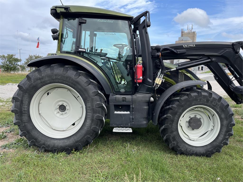 Valtra G125E ACTIVE+L Tractors