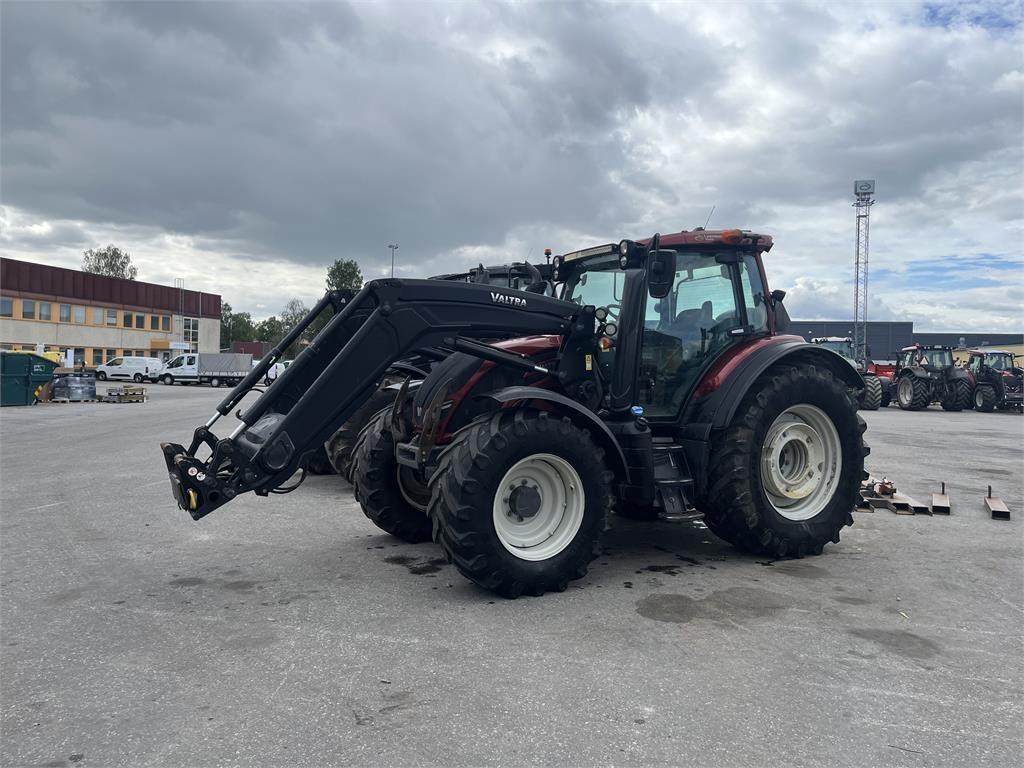 Valtra N174 VERSU Tractors