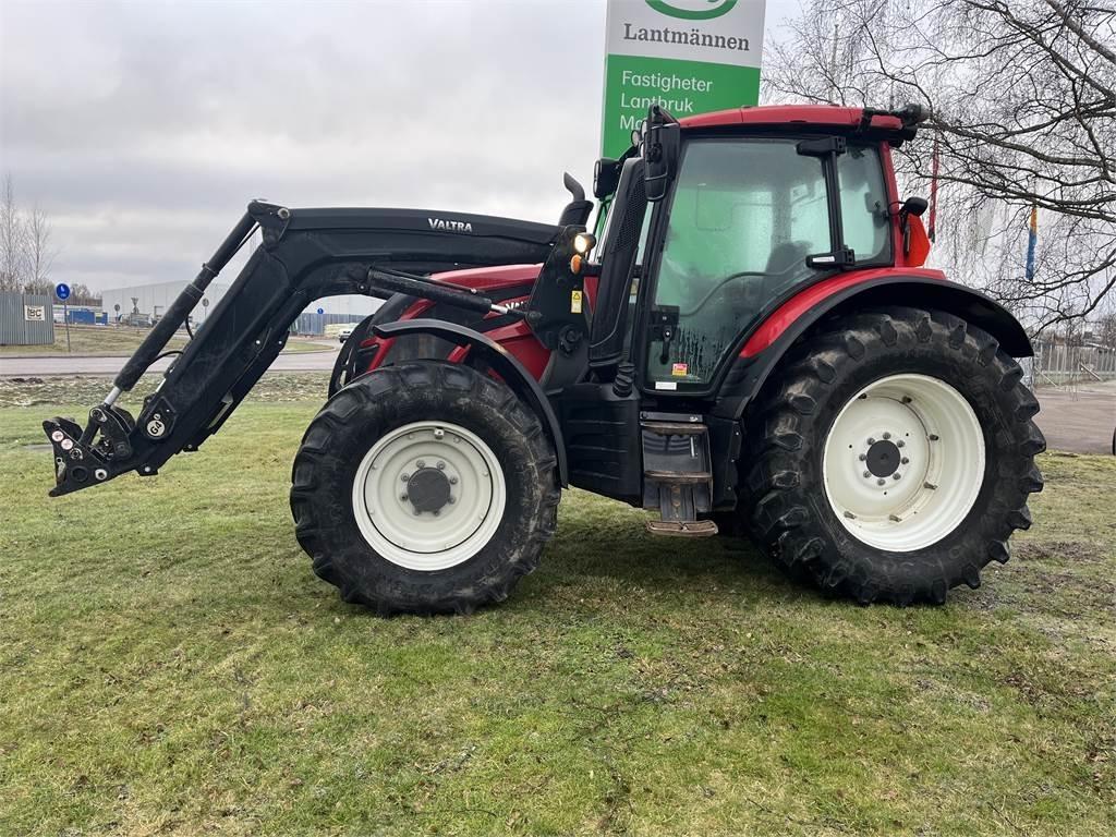 Valtra N174 VERSU SMART Tractors