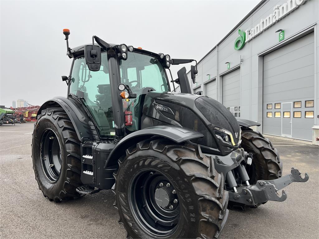 Valtra N175 DIRECT Tractors