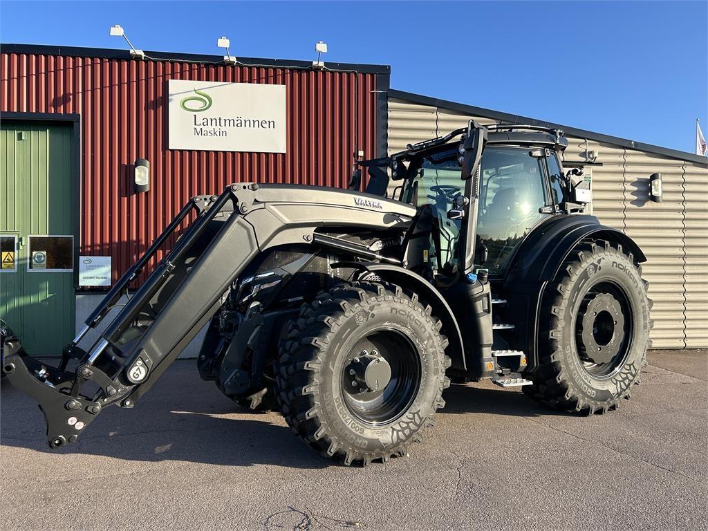 Valtra Q305+L+PTO+TWIN+F Tractors