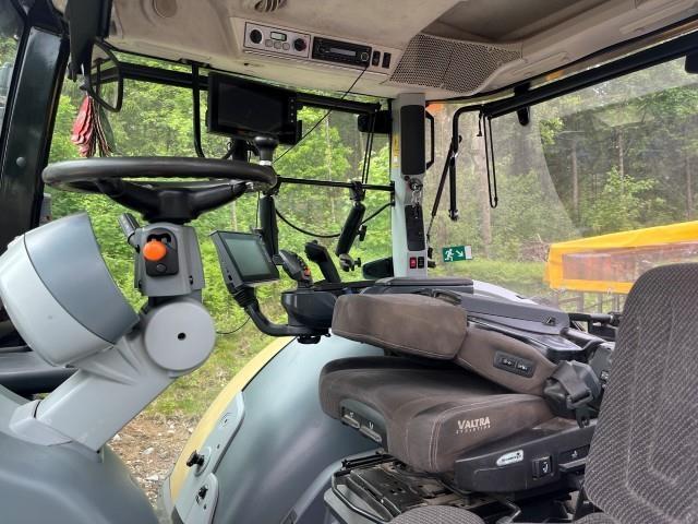 Valtra S324 SMARTTOUCH MR19 (GULD) Tractors