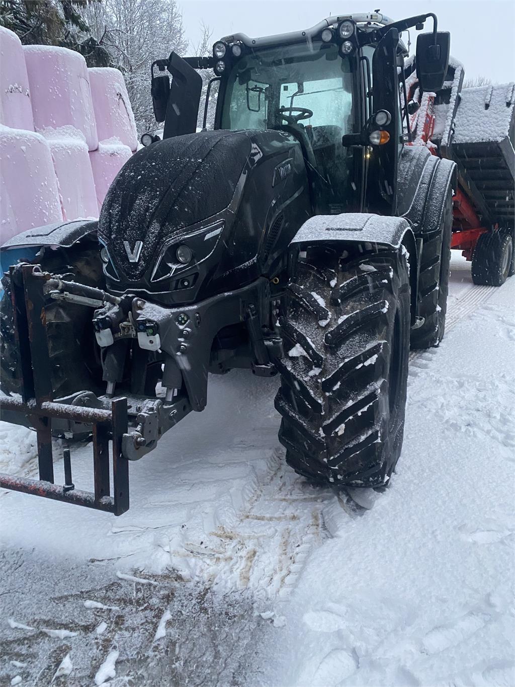 Valtra T174E VERSU 1B8 SMARTTOUCH+FL Traktorer