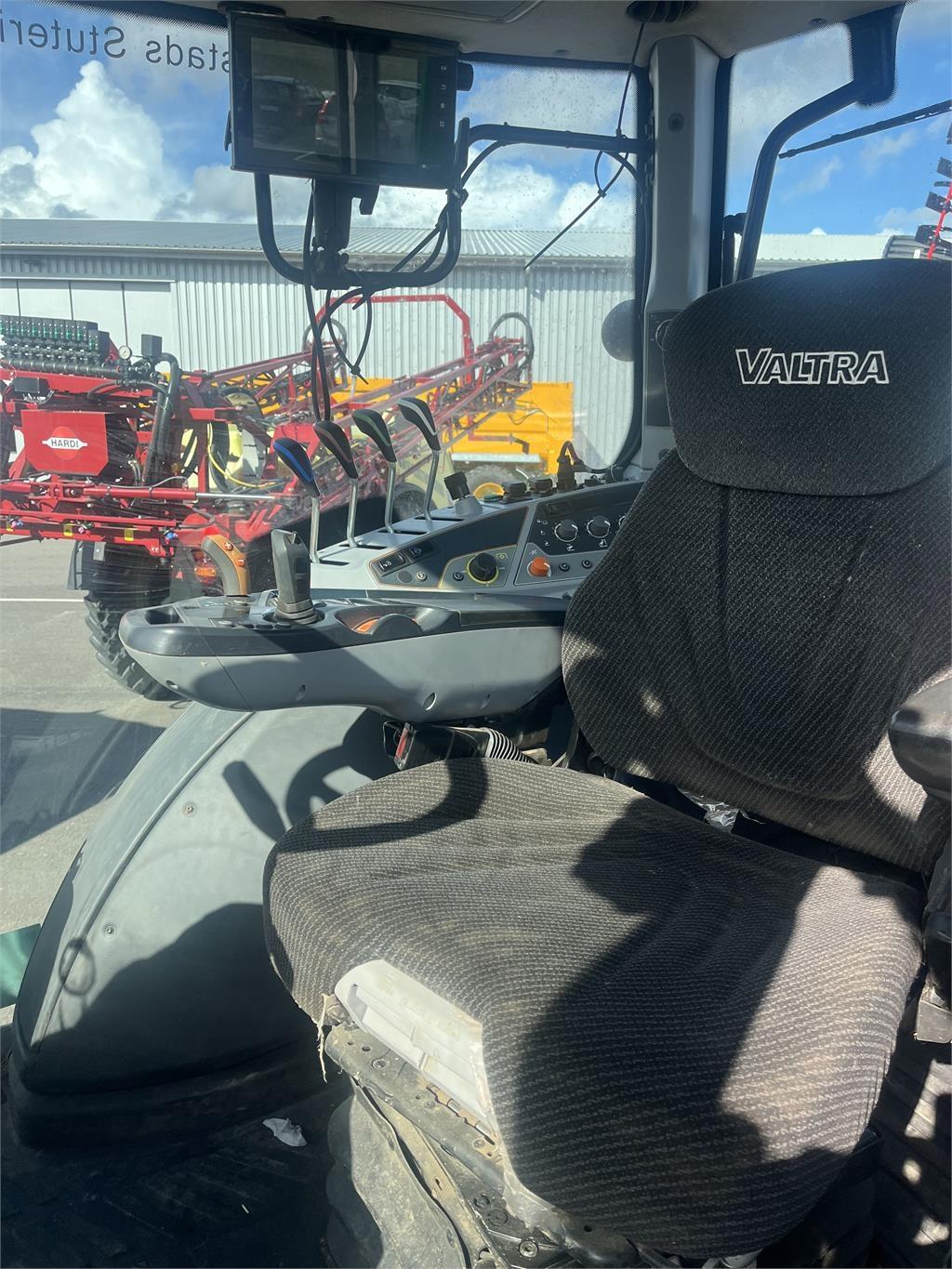 Valtra T194 ACTIVE 1B8 Tractors