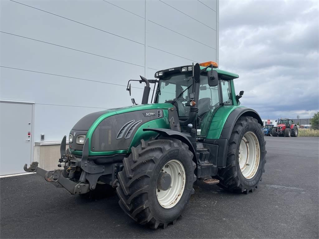 Valtra T203D FL SCR Tractors