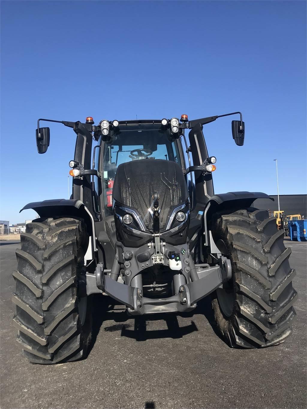 Valtra T235 DIRECT Tractors