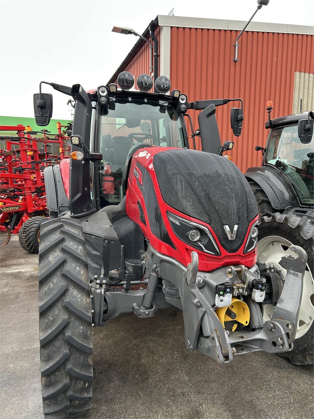 Valtra T254V Traktorer