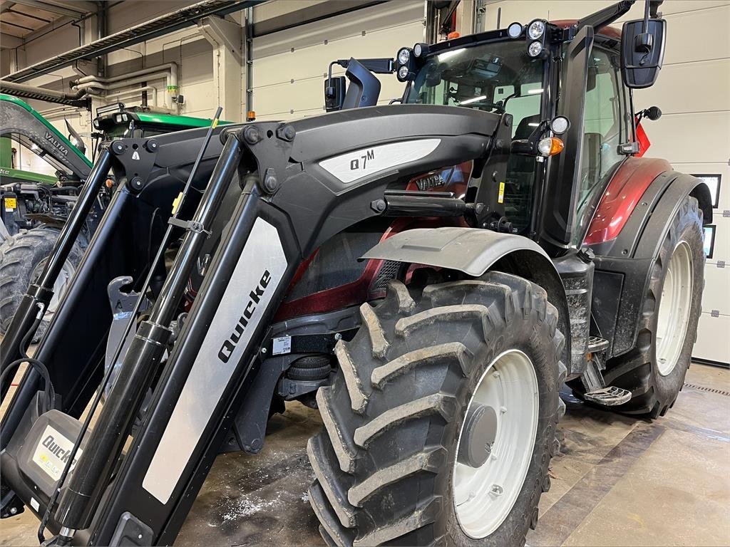 Valtra T255 VERSU +L Tractors